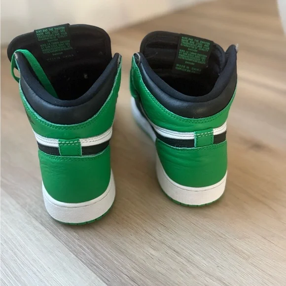 Nike Air Jordan 1 High Green Black White Sneakers - Picture 3 of 7